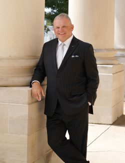 Attorney Les Robinson